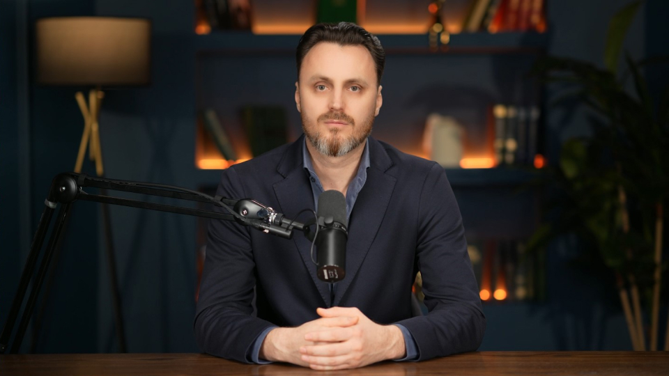 Доктор Гриценко показывает как проходит его прием